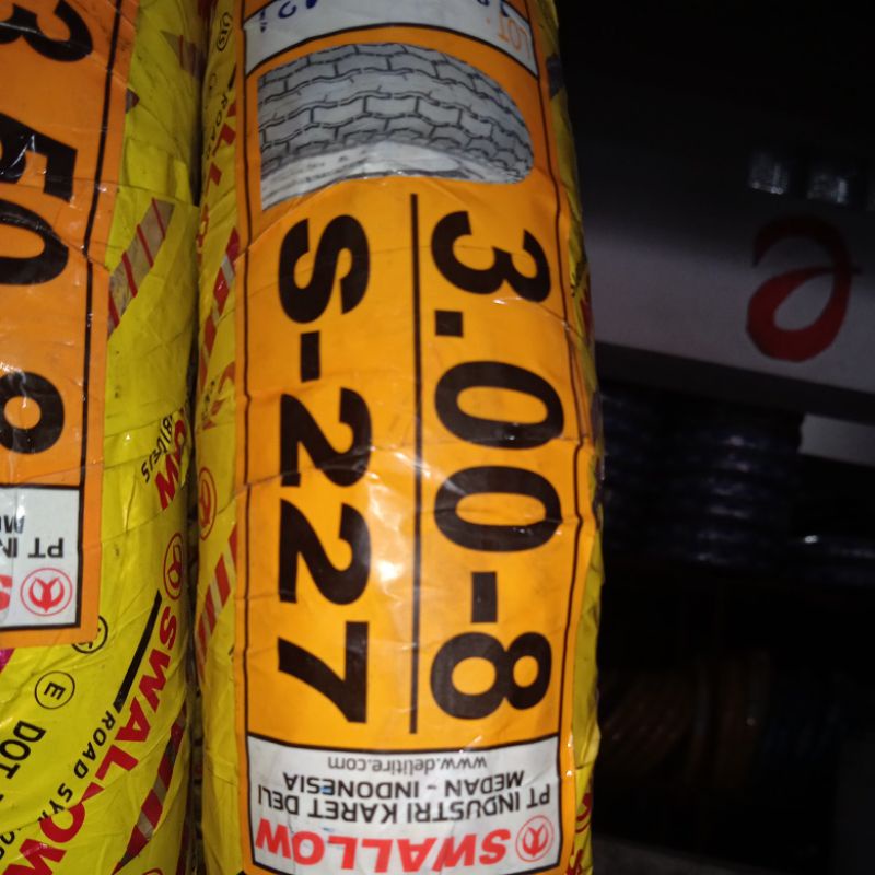 Ban luar Motor Vespa/artco Swallow 300-8 S 227 Non tubeless