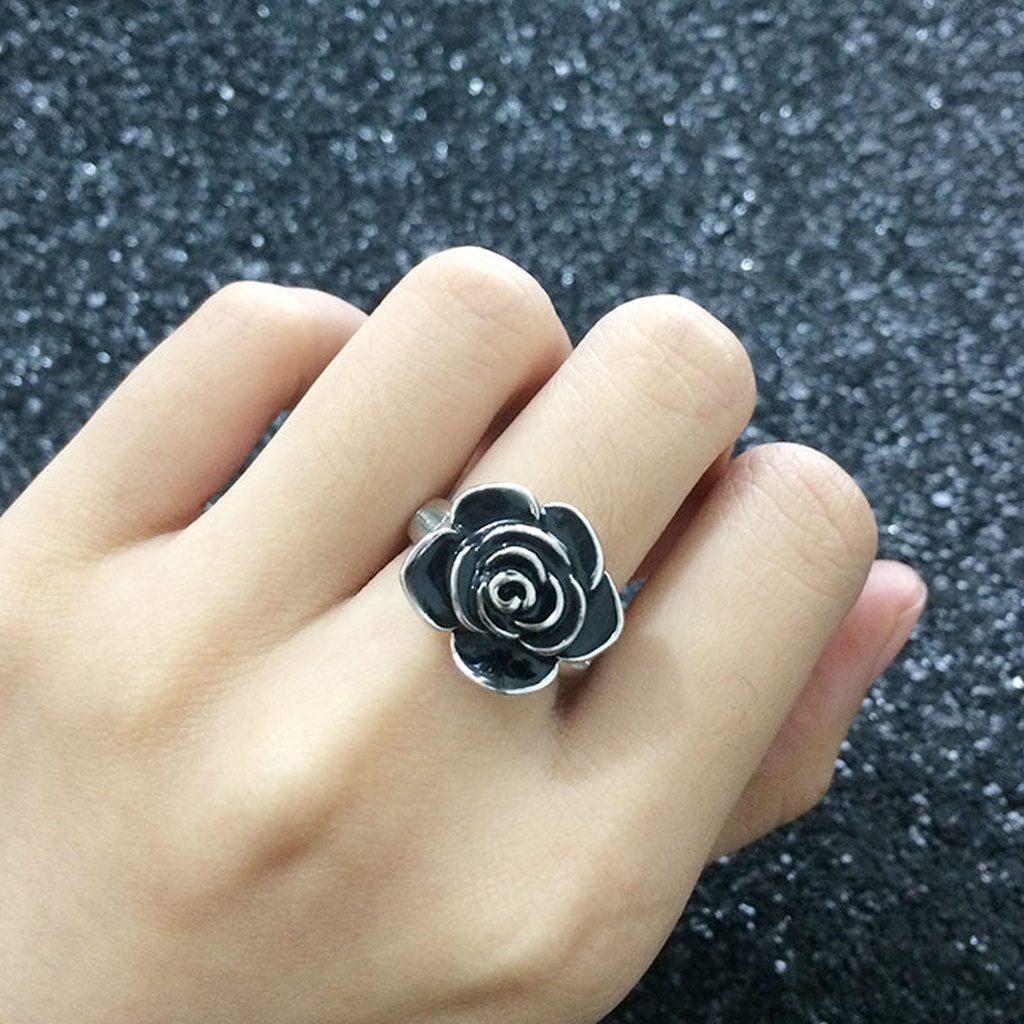 Hu Hu Hu Hu Hu Alat Bantu Pasang Kacamata♡ Cincin Wanita Bahan Alloy Warna Silver Bentuk Bunga Mawar Mekar Untuk Pesta Cocktail