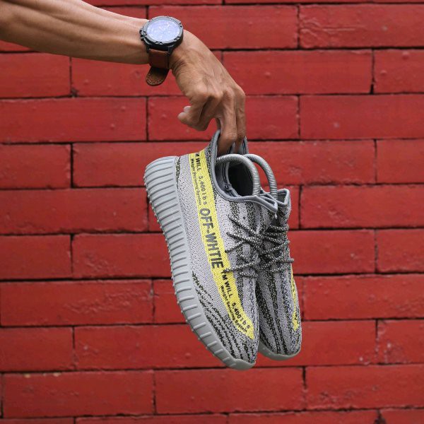 Sepatu Sneakers Adidas Yeezy boost Off White Sport Olahraga Running Spatu Murah Skolah