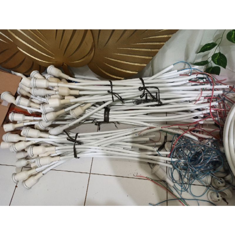 TANGKAI ATAU TIANG PIPA ELASTIS BUNGA LAMPU DEKORASI