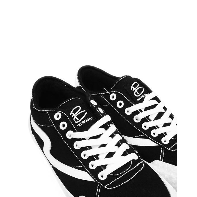Sepatu Sneakers Ori Pria Casual Patrobas Ivan Low Black White Murah Terlaris