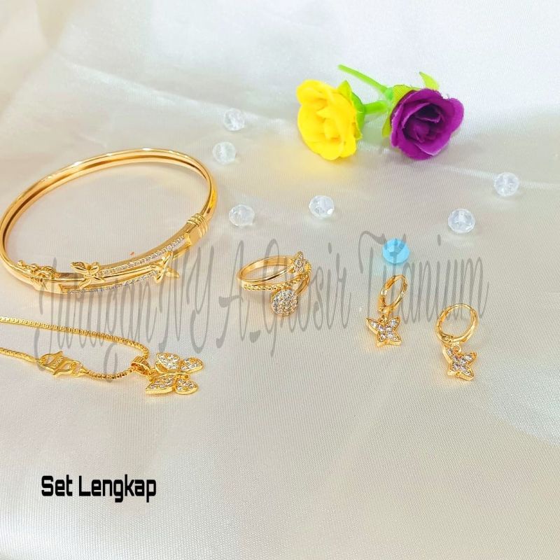 SET DEWASA TITANIUM KUPU KUPU ZIRCON MINIMALIS PERHIASAN EMAS KOREA ANTI KARAT