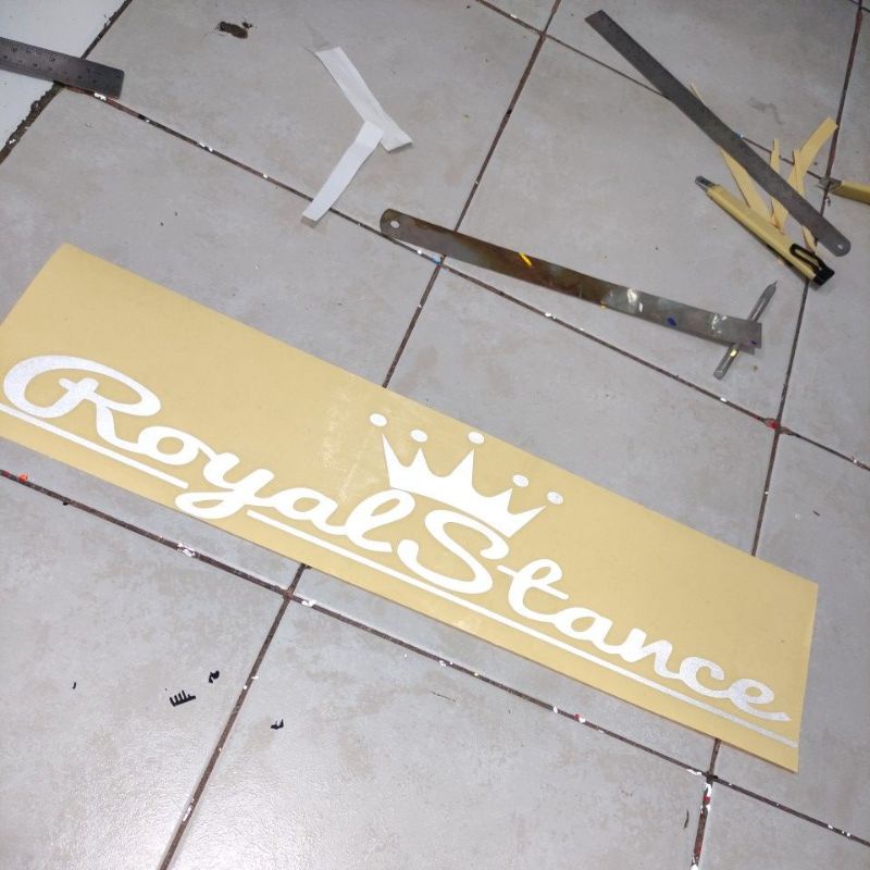 stiker kaca depan mobil ROYALSTANCE