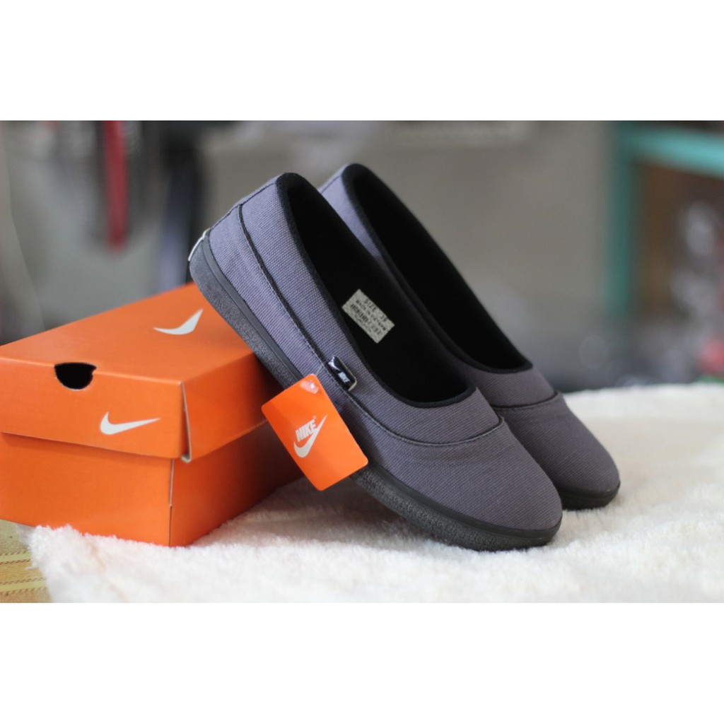 SEPATU WANITA SLIP ON 05 ABU HITAM/SEPATU KERJA/SEPATU KULIAH/SEPATU SANTAI/SEPATU HIJABERS