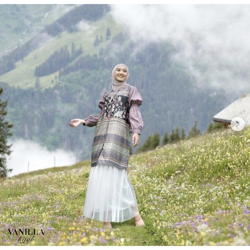 binar blouse by vanilla hijab
