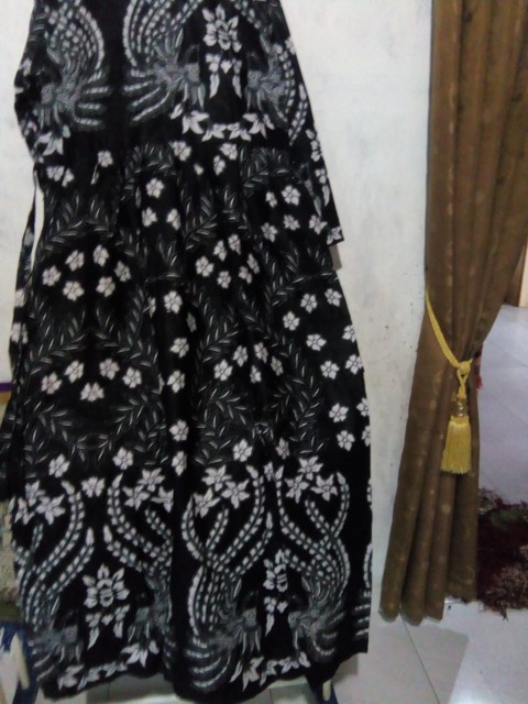 Maura Couple-sania Ruffle Batik Couple Keluarga Ori Ndoro Jowi Dnt Termurah Manuk Tarung Putih