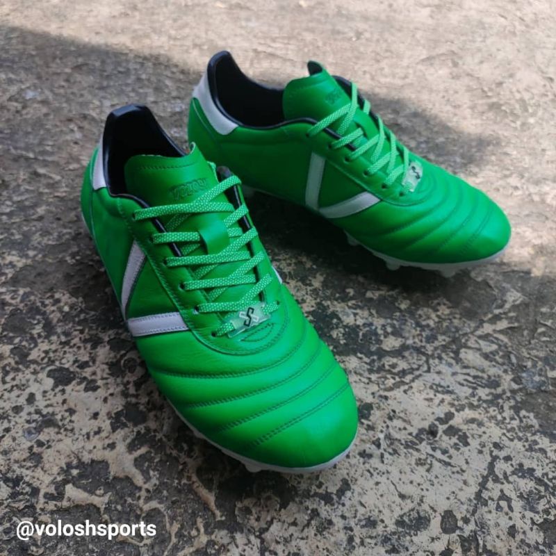 Sepatu Bola Volosh Zege Hijau Itali Putih.