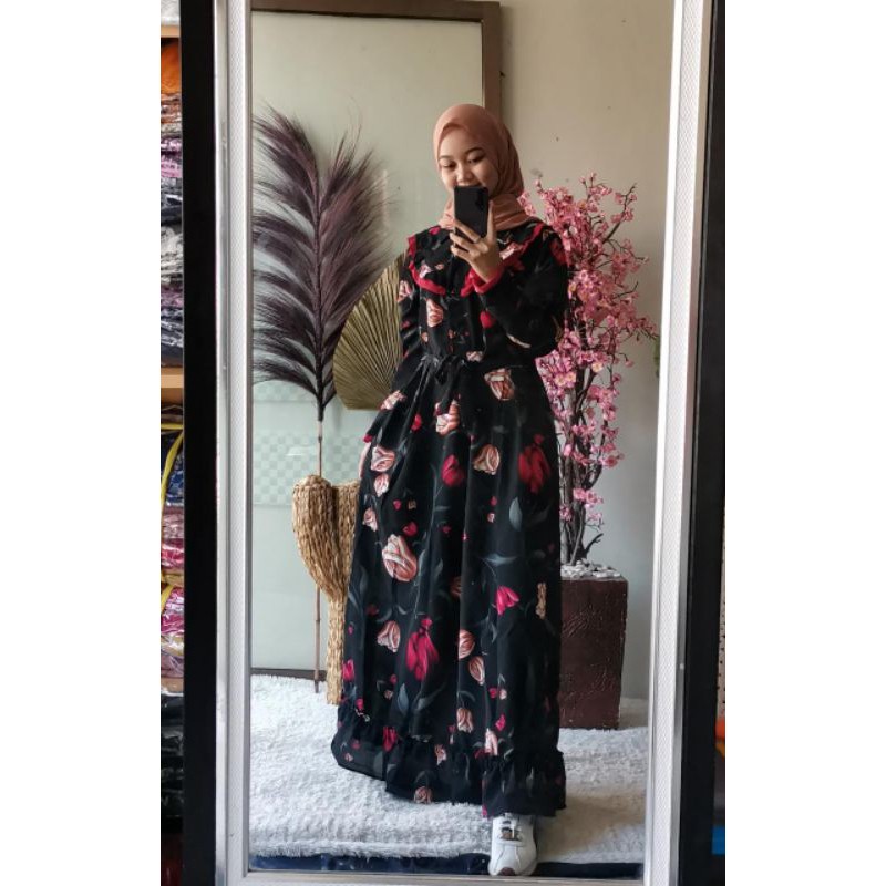 Gamis monalisa rempel motif bunga tulip.