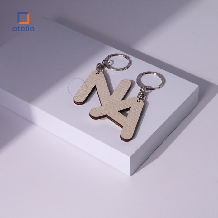 Gantungan Kunci Kayu Huruf Alfabet Wooden Keychain Letter Ganci Unik