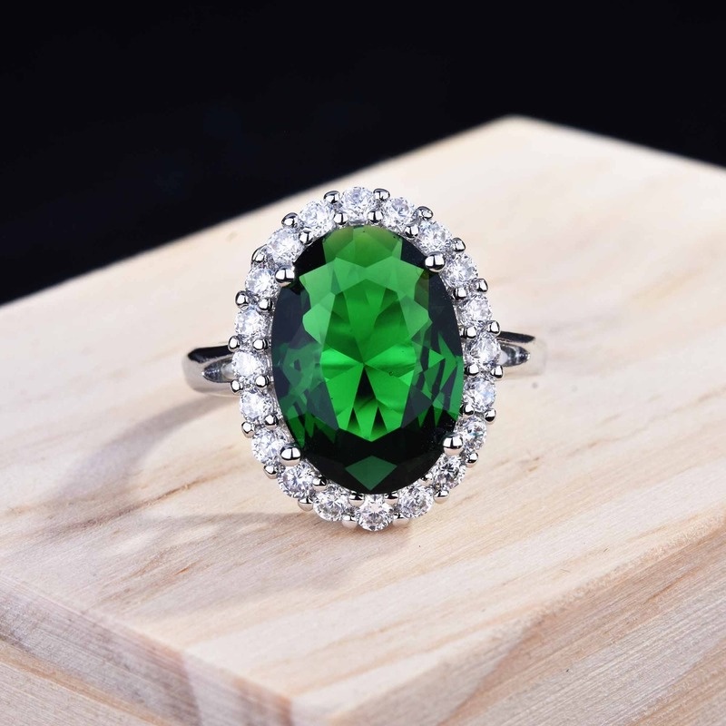 Oval Luxury Green Diamond Ring