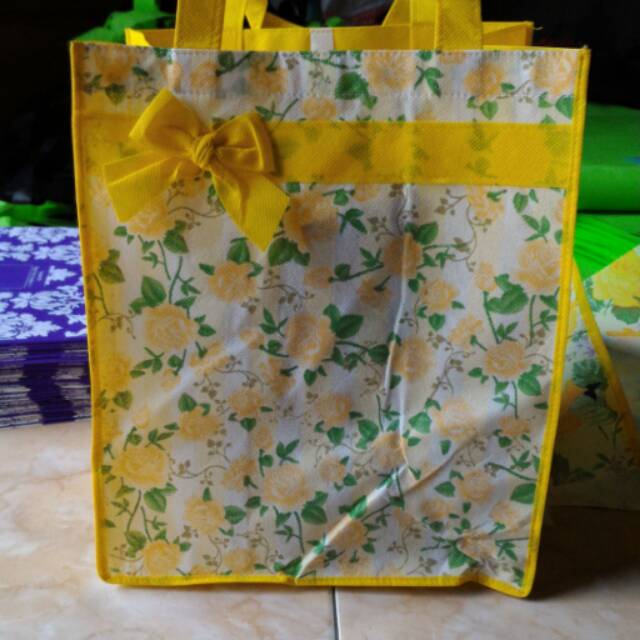 TAS BINGKISAN HANTARAN/ HAMPERS/ KHAJATAN/ SYUKURAN / AQIQAH