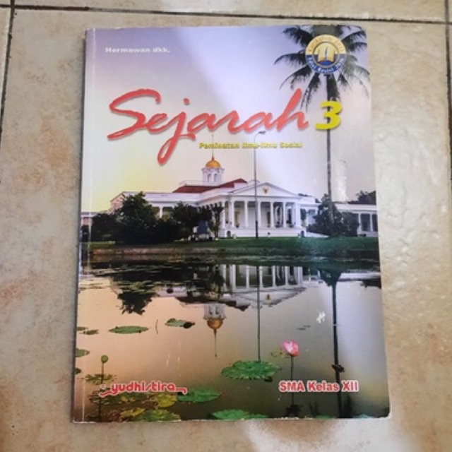 

Preloved Buku sejarah Kelas 12 Penerbit YudhiTira Termurah!!! Buku bekas!!!