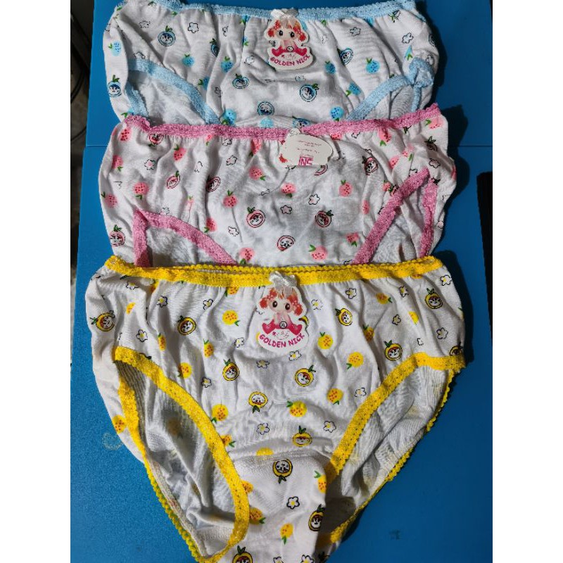 Celana Dalam anak perempuan Golden Nick motif Bunga (3 pcs)