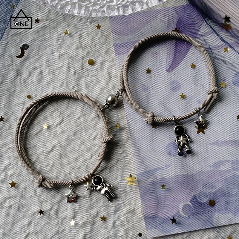 COD❤2pcs/set Couple Gelang Pasangan Magnetik Lucu Astronot Liontin Gelang Disesuaikan Gaya Korea A one