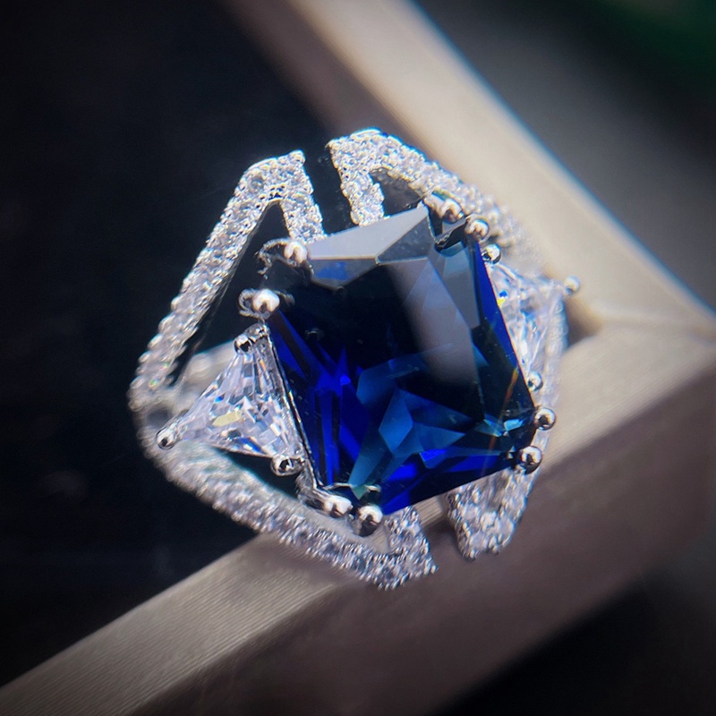 Perhiasan Cincin Cubic Zirconia Bentuk Persegi Warna Biru Untuk Wanita