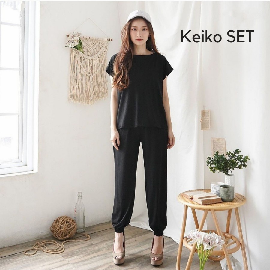 Keiko Setelan Jogger Wanita