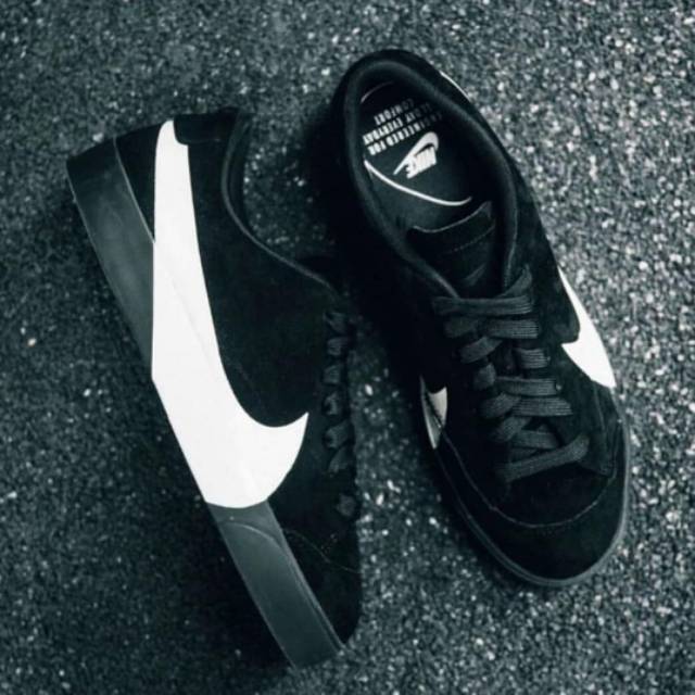 blazer low oversized swoosh