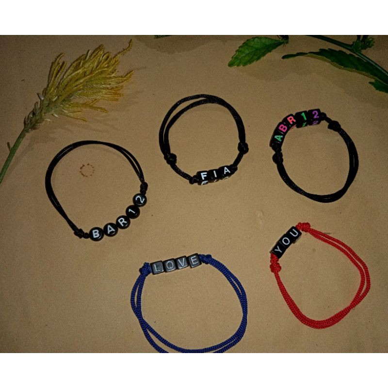 Gelang Viral Inisial dan Nama