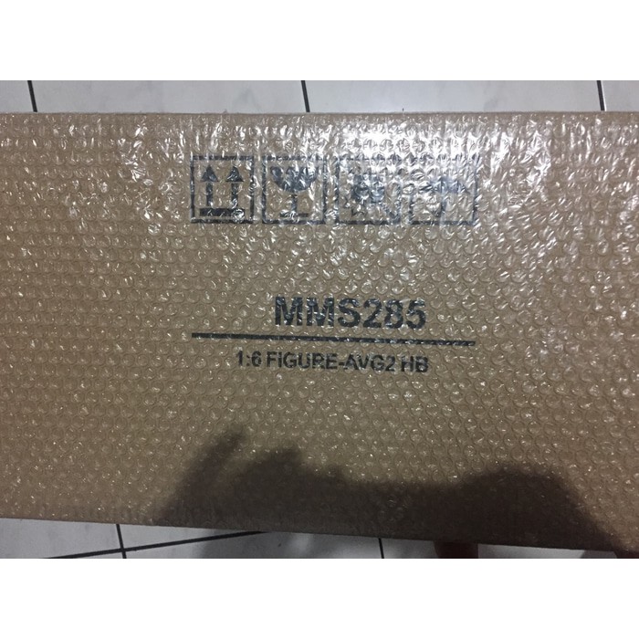 hot toys hulkbuster MMS 285 MISB