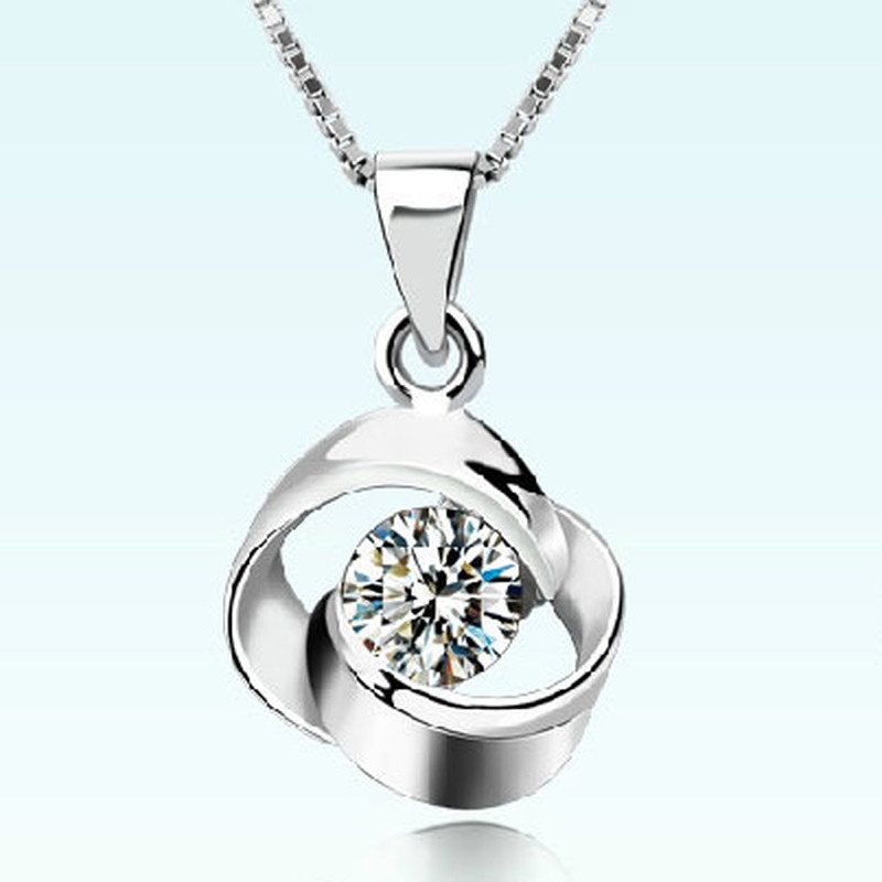 [Ready Stock]Fashion Personality Silver Plated Jeweled Pendant Simple Necklace