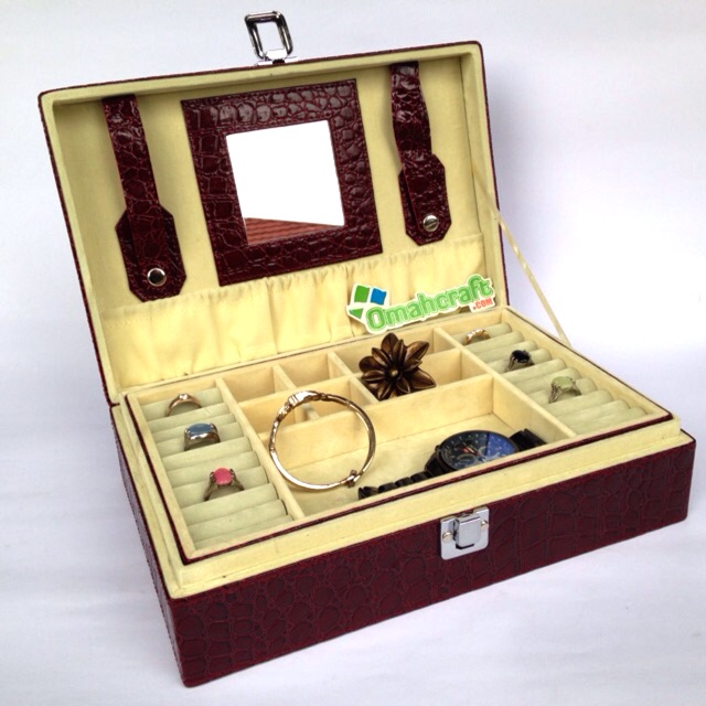 Box Aksesoris / Kotak Perhiasan Koper Motif Croco Maroon Dalam Crem