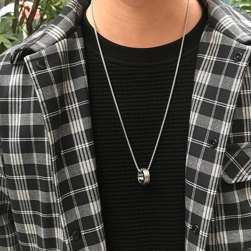 Kalung Rantai Klavikula Dengan Liontin Cincin Bahan Logam Warna Silver Untuk Pria