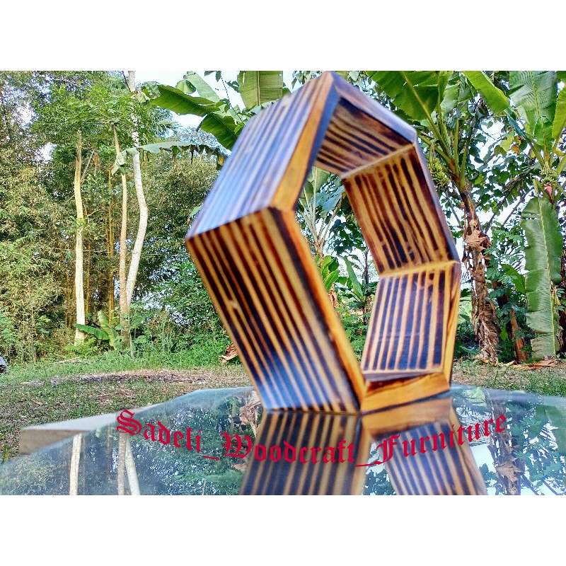 hiasan dinding / rak dinding murah / hiasan hexagonal jati Belanda