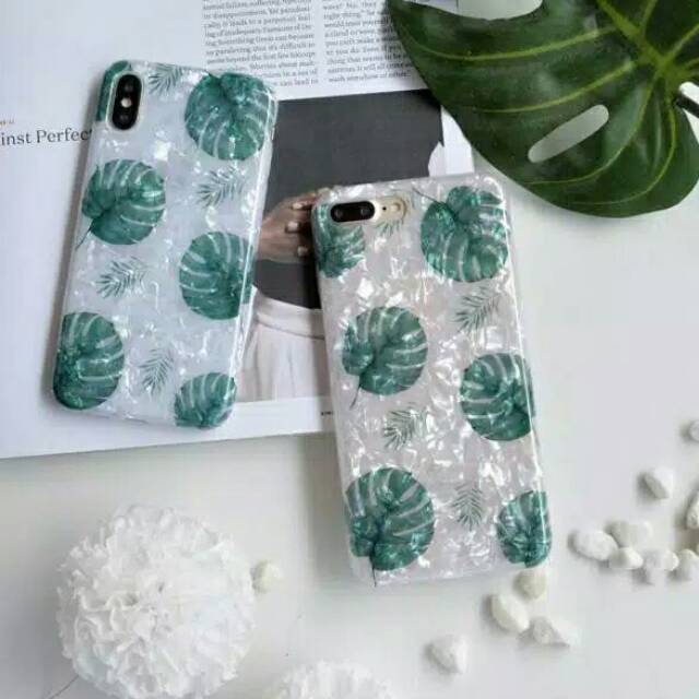 

(SALE) Monstera Leaf Crystal