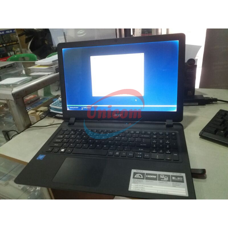 Laptop Acer Aspire ES 15 RAM 2GB HDD 500GB