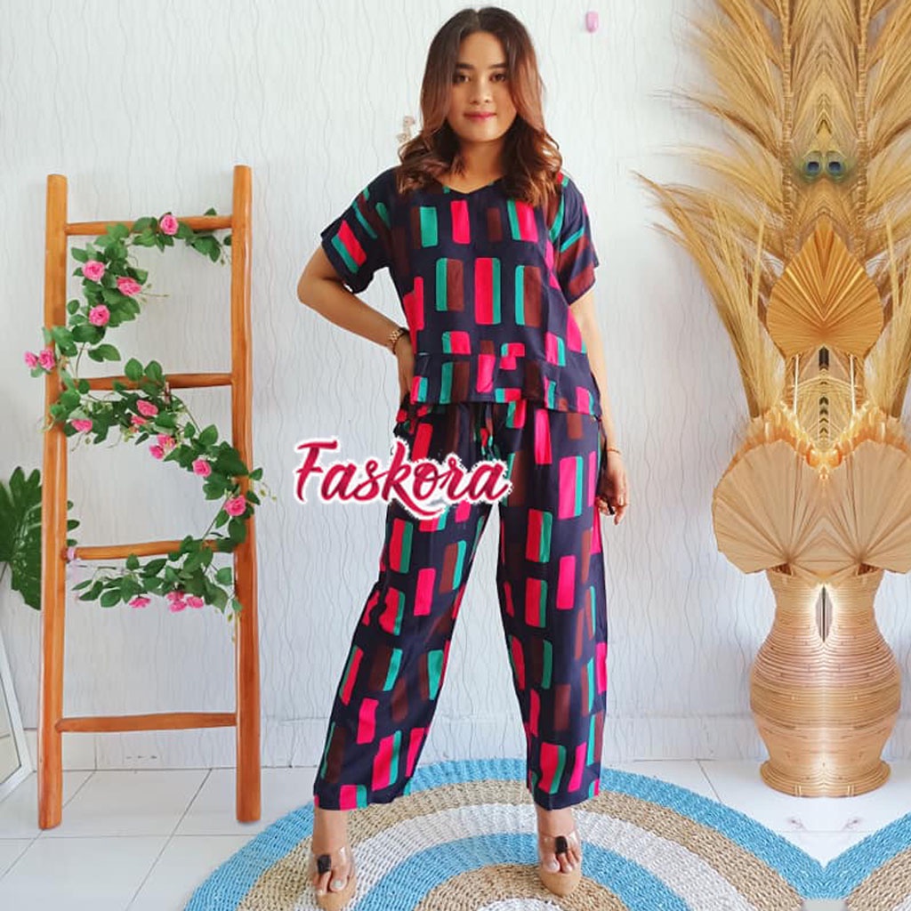 Piyama Rayon Jumbo Lengan Pendek One Set Wanita Kekinian Remaja Pajamas Polos Kombinasi Auristela-Balok Hitam