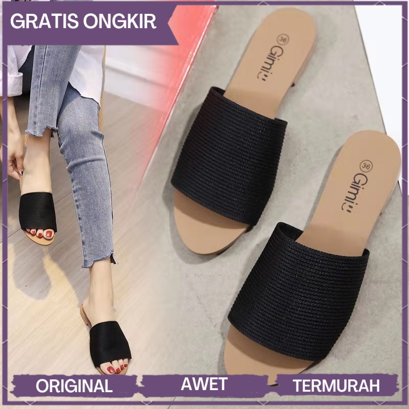 

(BAYAR DITEMPAT) TERBARU DAN TERLARIS ATK 07 SANDAL TEPLEK KARET