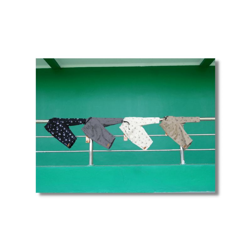 R Two Premium Class Original