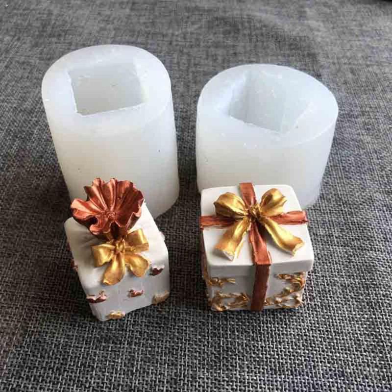 2pcs / set Cetakan Sabun Tanah Liat Gypsum Epoksi 3D Bahan Silikon Lembut Untuk Hadiah Natal