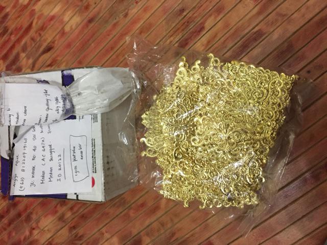 Siku Emas Hiasan Hantaran Kotak