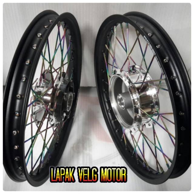 Velg untuk Vixion old atau Vixion new ring v Rossi