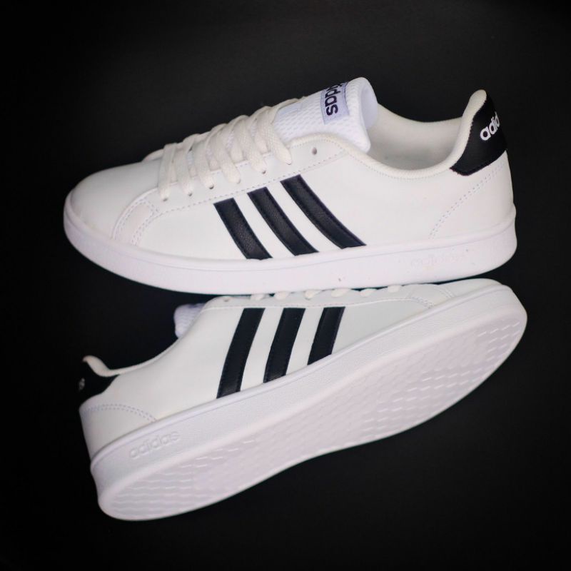 sepatu adidas garnd court white black original