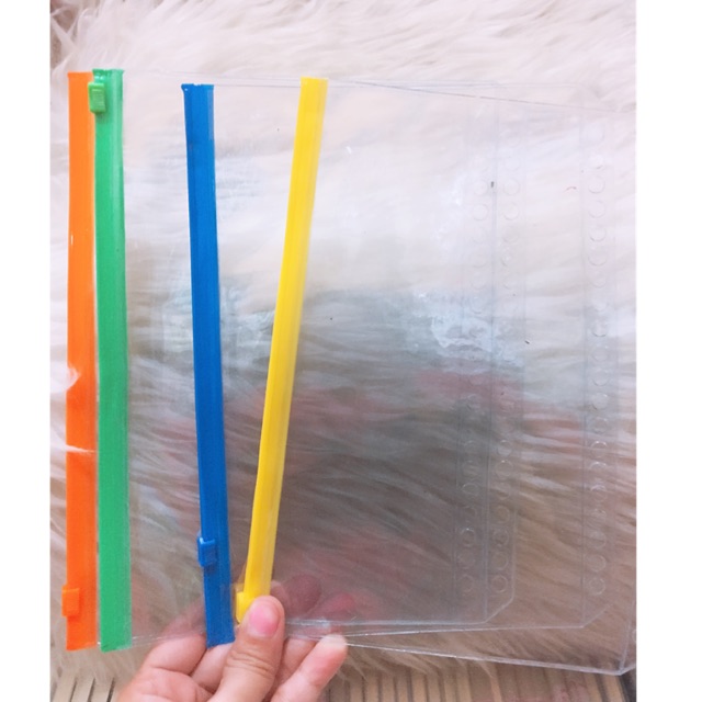 

Zipper Pocket Binder