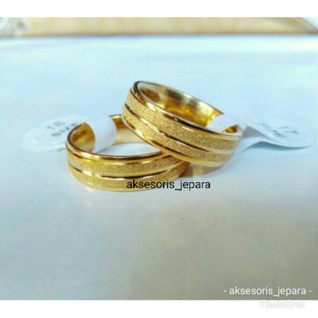 Cincin Couple Titanium Gold Cincin Pasangan Cincin Tunangan Kado Ultah Cincin Cowok Cewek Trendy