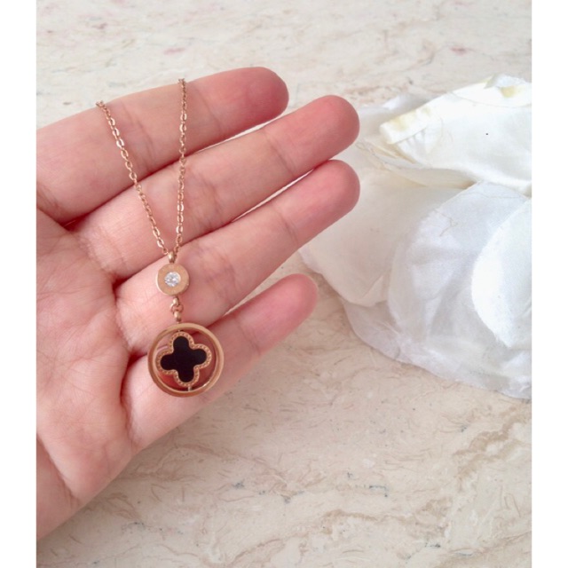Kalung van cleef premium titanium