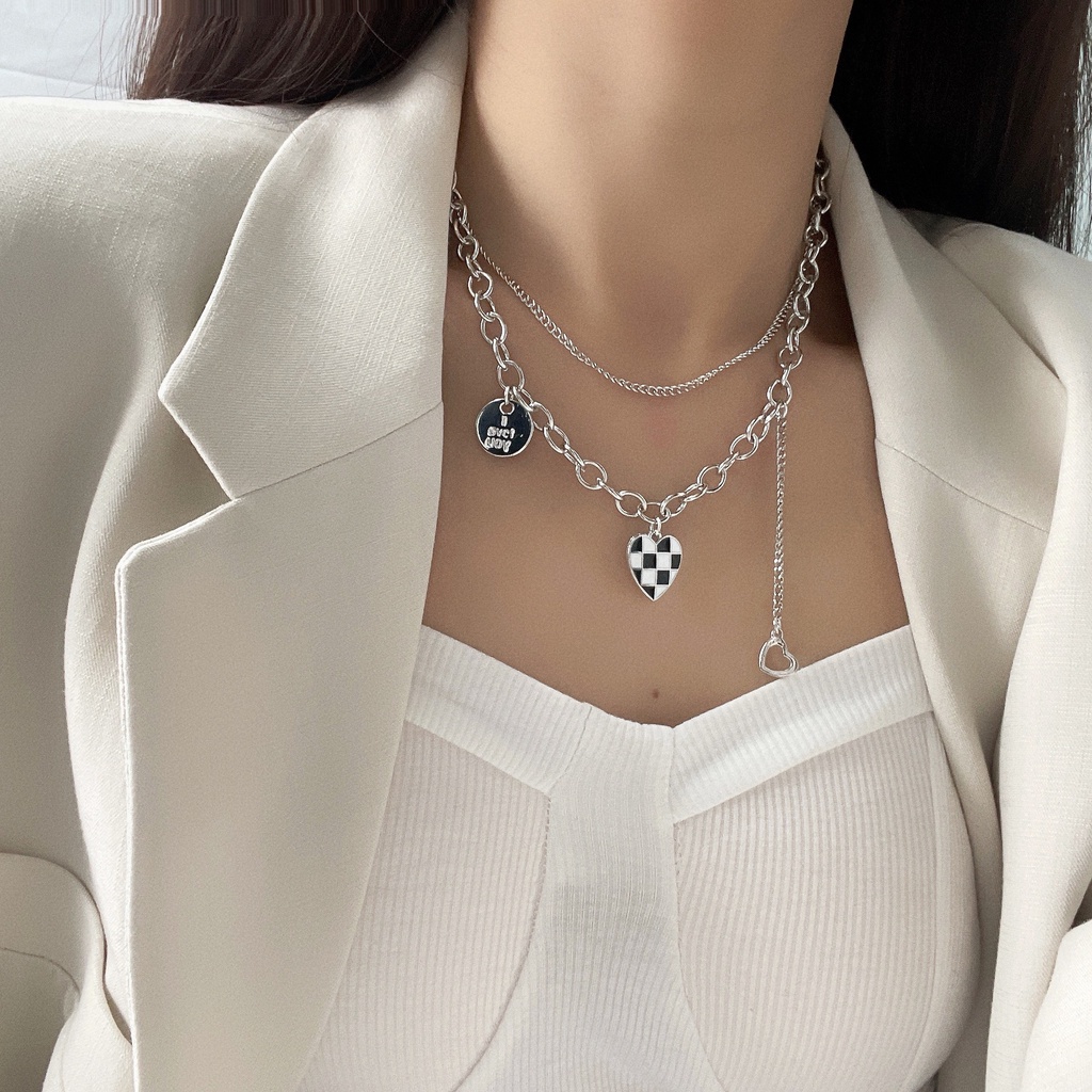 AY(CN) Kalung Choker Rantai Rumbai Ganda Warna Hitam Dan Putih Dengan Liontin Hati Untuk Wanita
