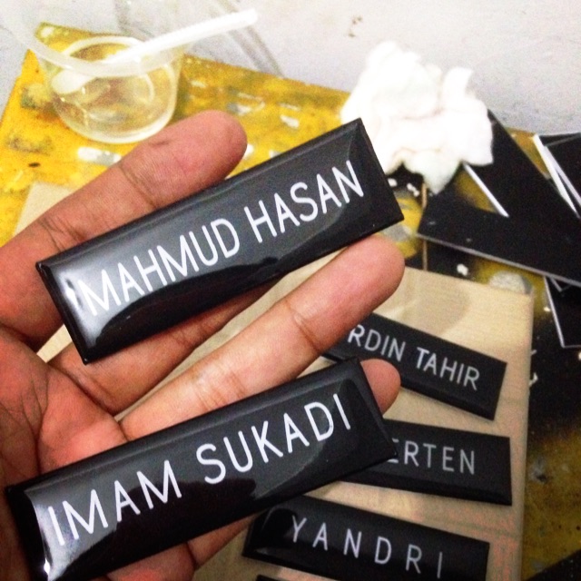 

BESAR 2,5X8CM FULL BLACK Name tag Bhayangkara POLRI FULL Black resin
