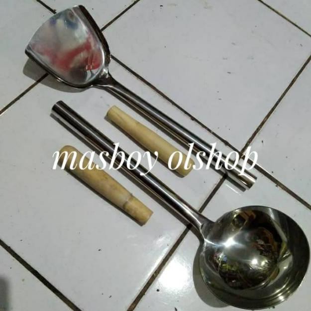 Irus & Sodet Nasi Goreng Stainless Gagang Kayu Diameter 40cm / Sutil Stainless Tebal (KODE 1297)