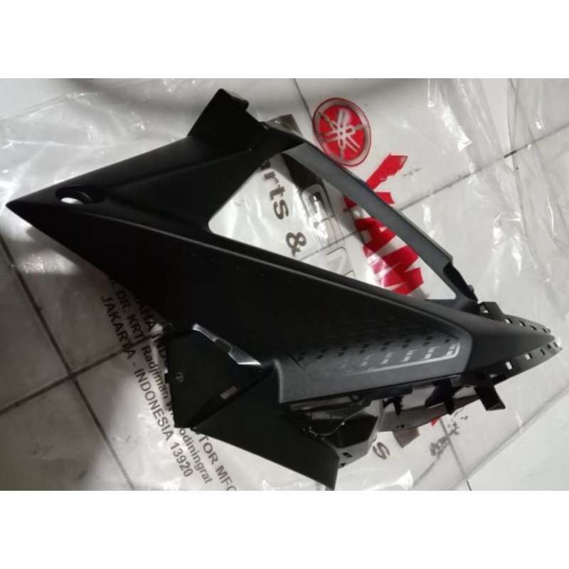 COVER FAIRING DALAM KIRI R15 VVA V3 ORIGINAL YGP