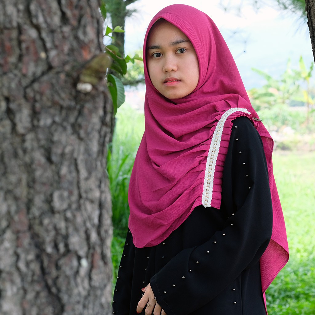 HIJAB INSTAN 01 / HIJAB TERLARIS KERUDUNG BANDUNG / HIJAB DAILY / HIJAB PESTA / JILBAB PESTA MUTIARA