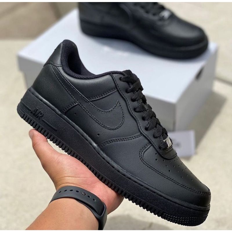Sneakers Pria Nike Air force one Low Triple Black