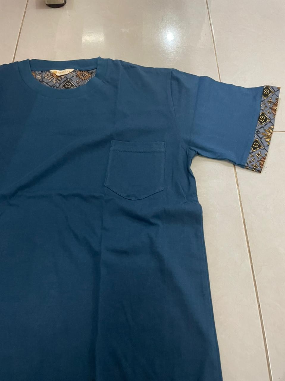 Kaos Batik Kaos Oblong Willow Lengan Pendek Pria Wanita