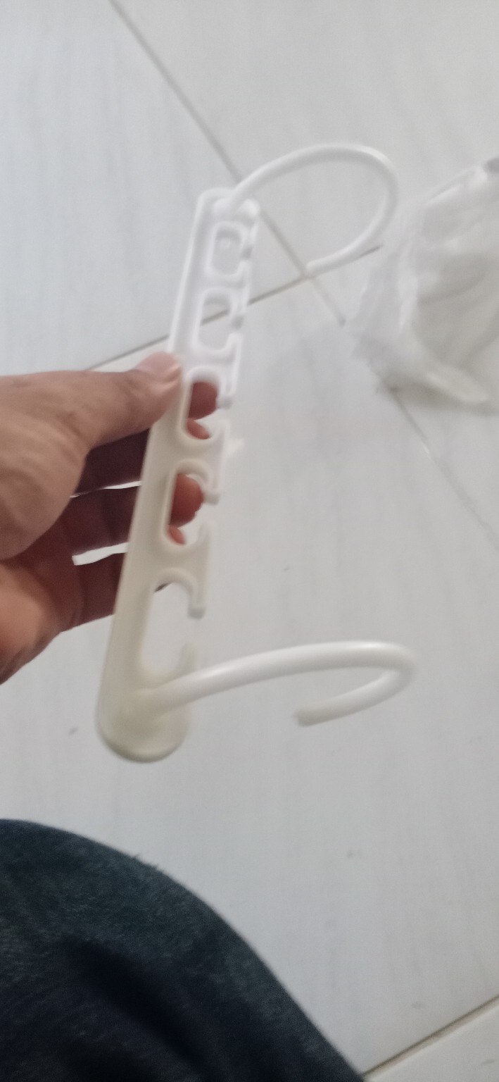 Hanger Gantungan Baju Praktis