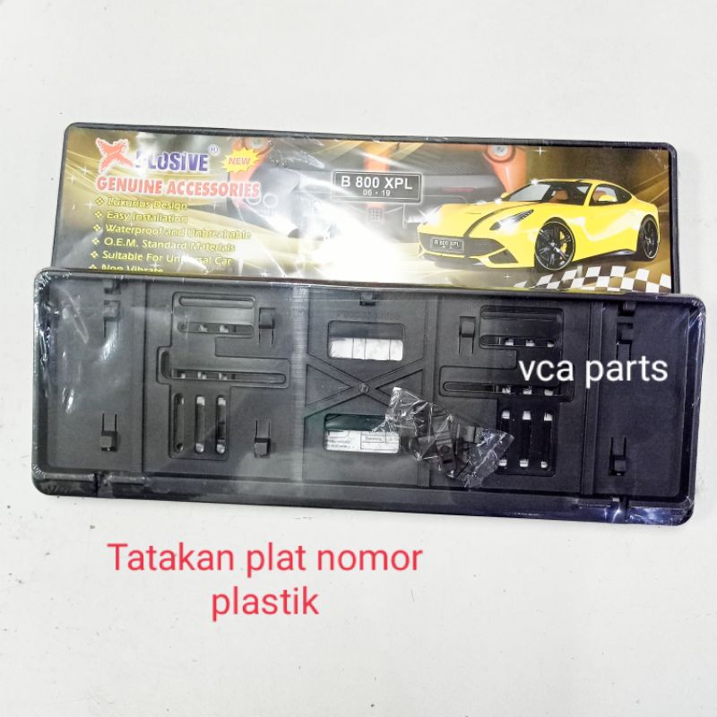 TATAKAN PLAT MOBIL PLASTIK.