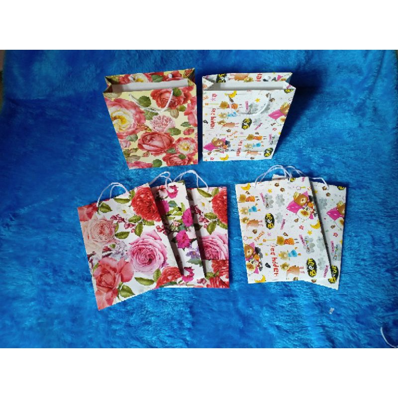 

paper bag kertas kado instan uk. kecil