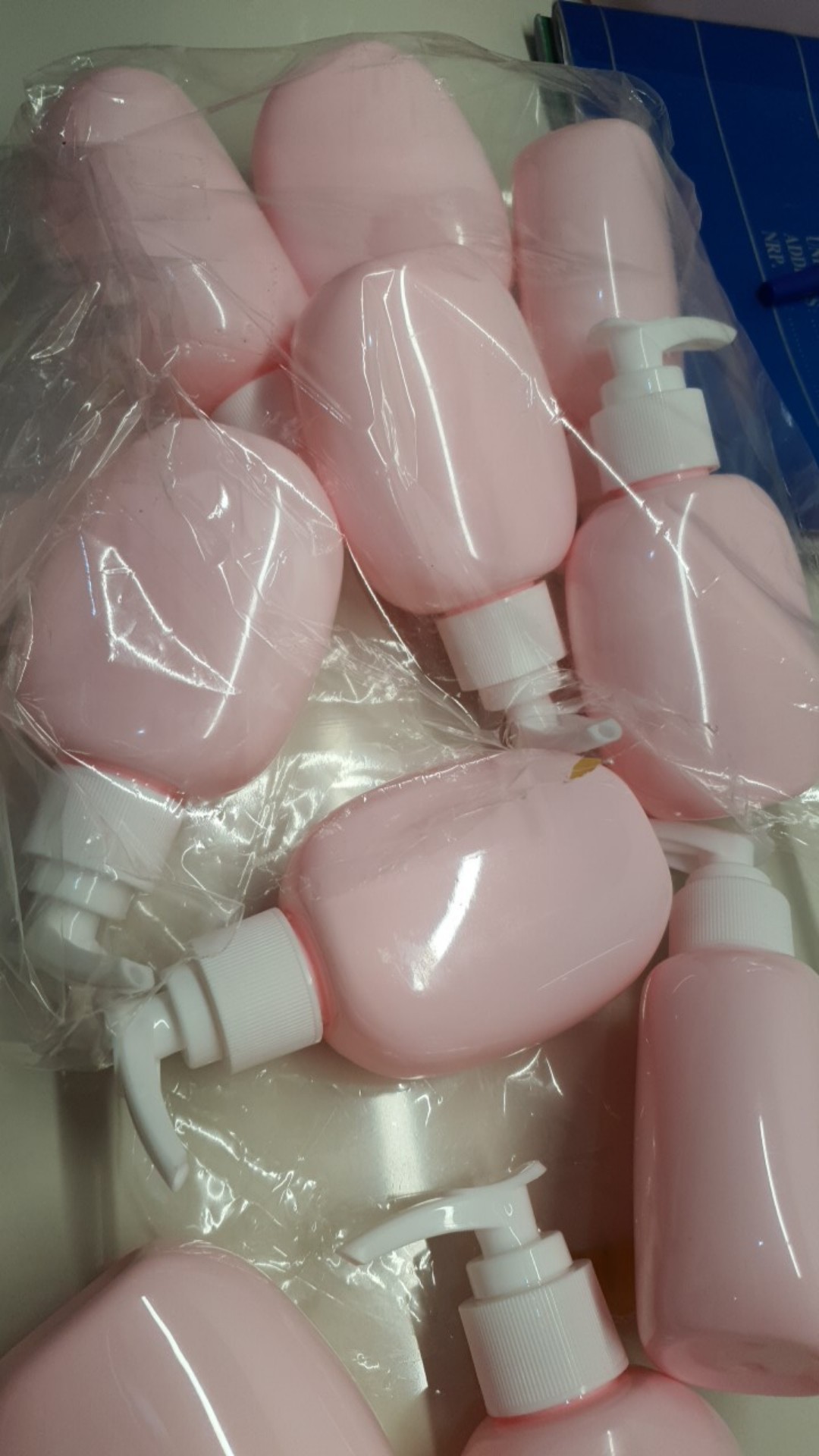 Botol Oval 120 Ml Pink Tutup Pump Putih
